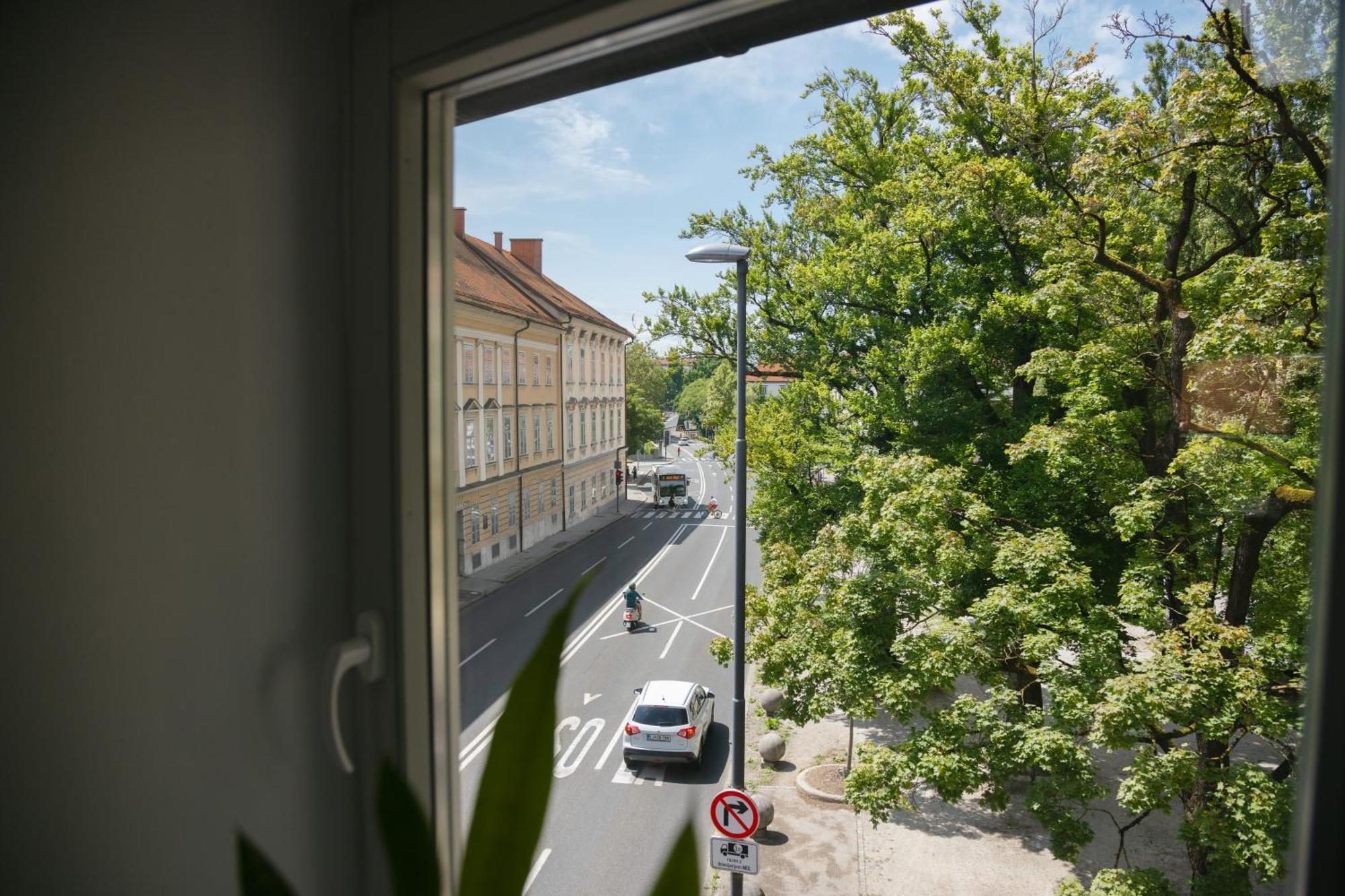 Bridge Apartments Любляна Екстер'єр фото